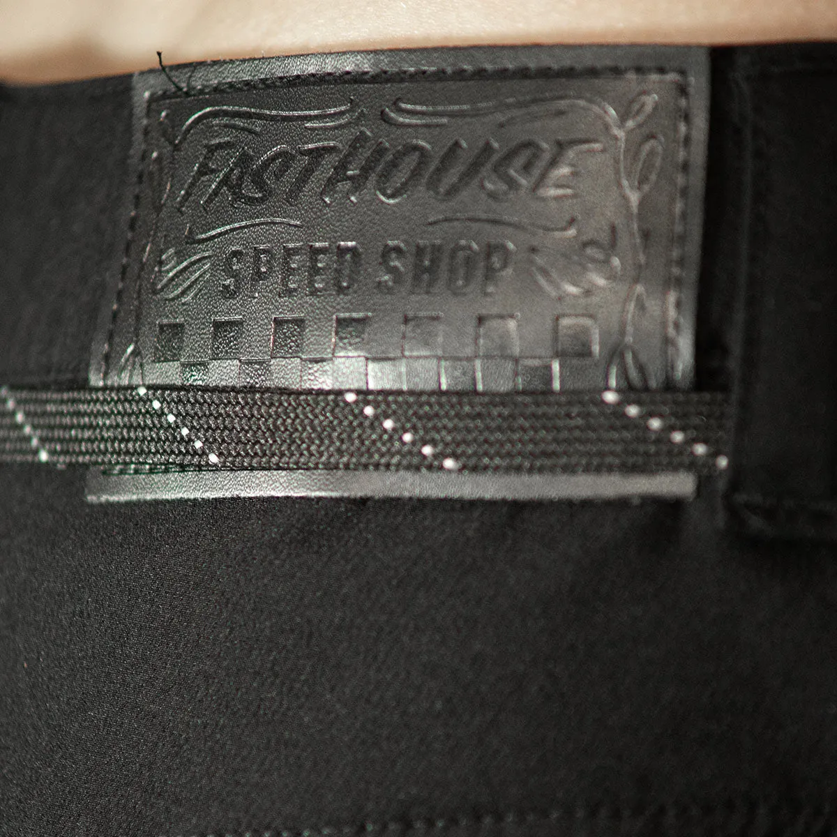 '20 Kicker Short - Black