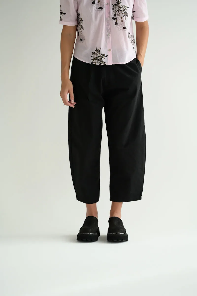 540 Pants in Black