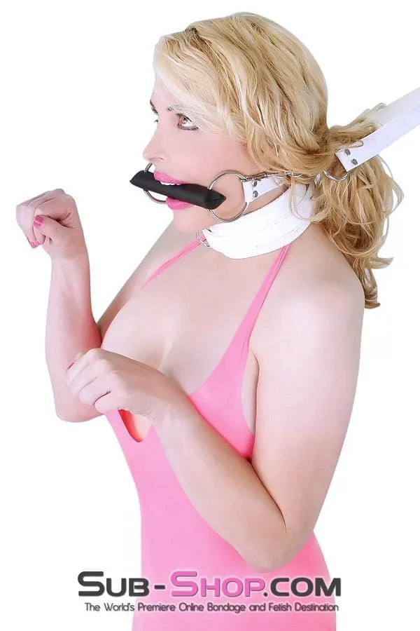 7251RS      Corrupt Me White Padded Bondage Collar and Leash Set