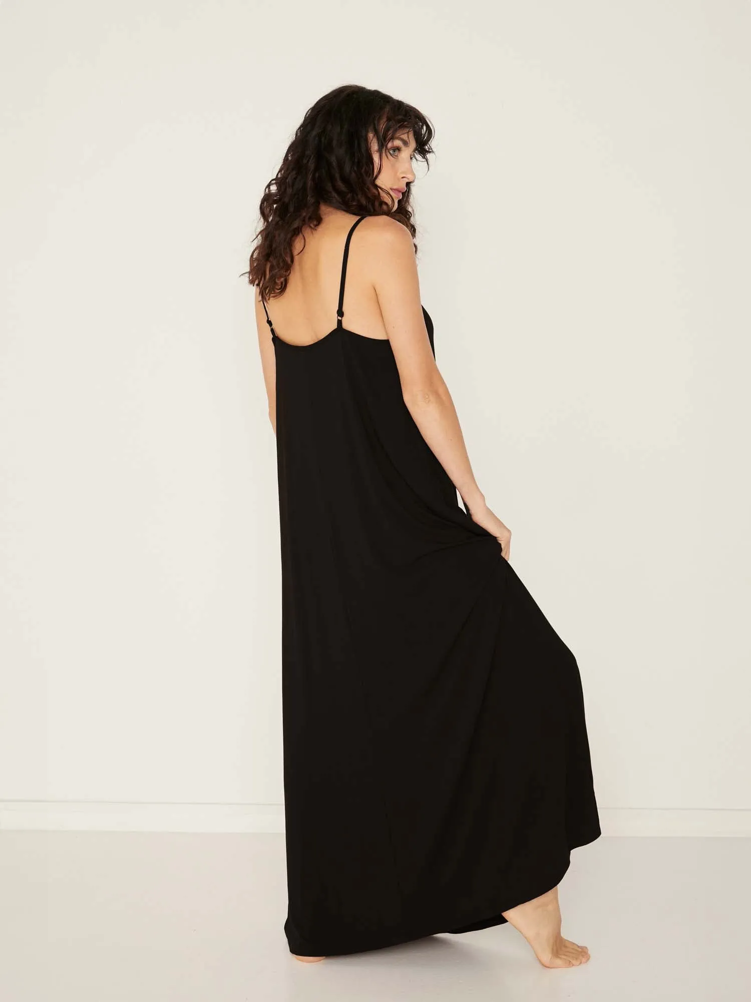 Bamboo Swing Maxi Dress - Black