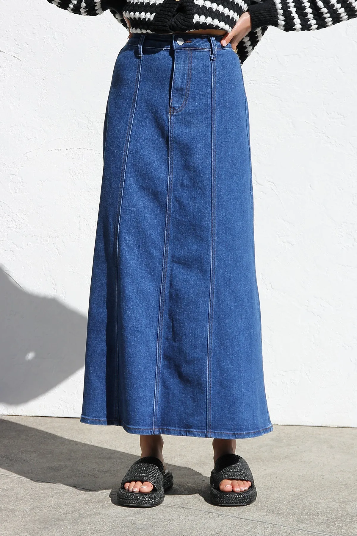 Classic Midi Skirt with Seam Detail