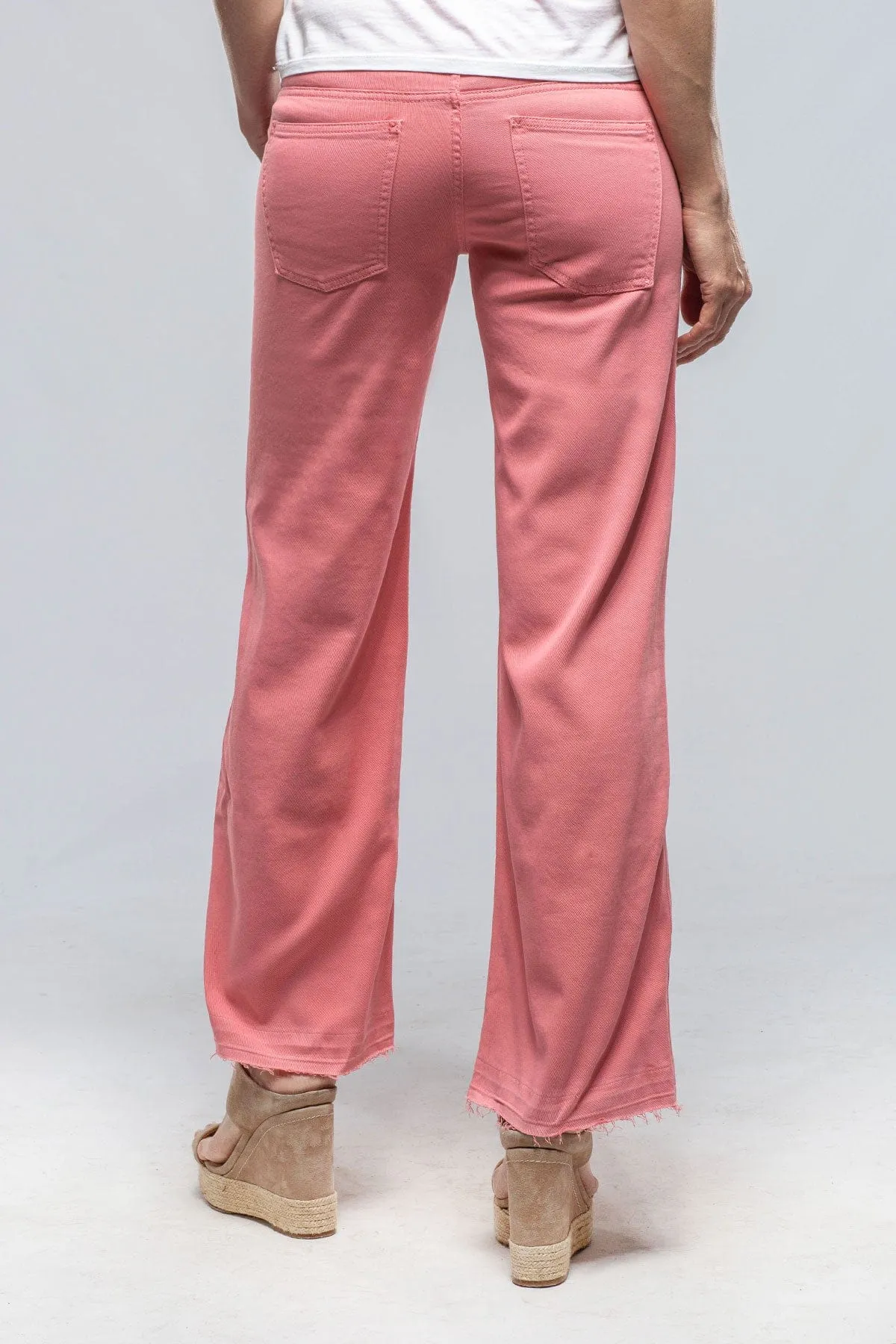 Elisa Open Hem Jean In Coral