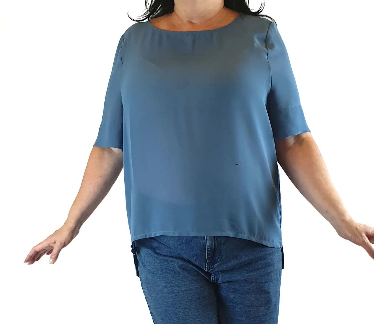 Elk blue semi-sheer top with tee shirt length sleeves size XL (best fits size 16)