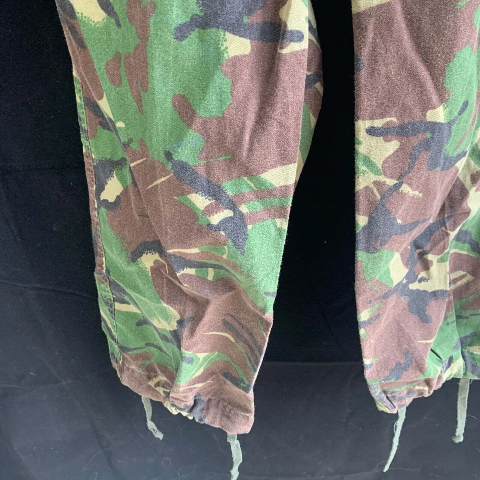 Genuine British Army DPM Camouflaged Combat Trousers Lightweight - Size 75/68/84