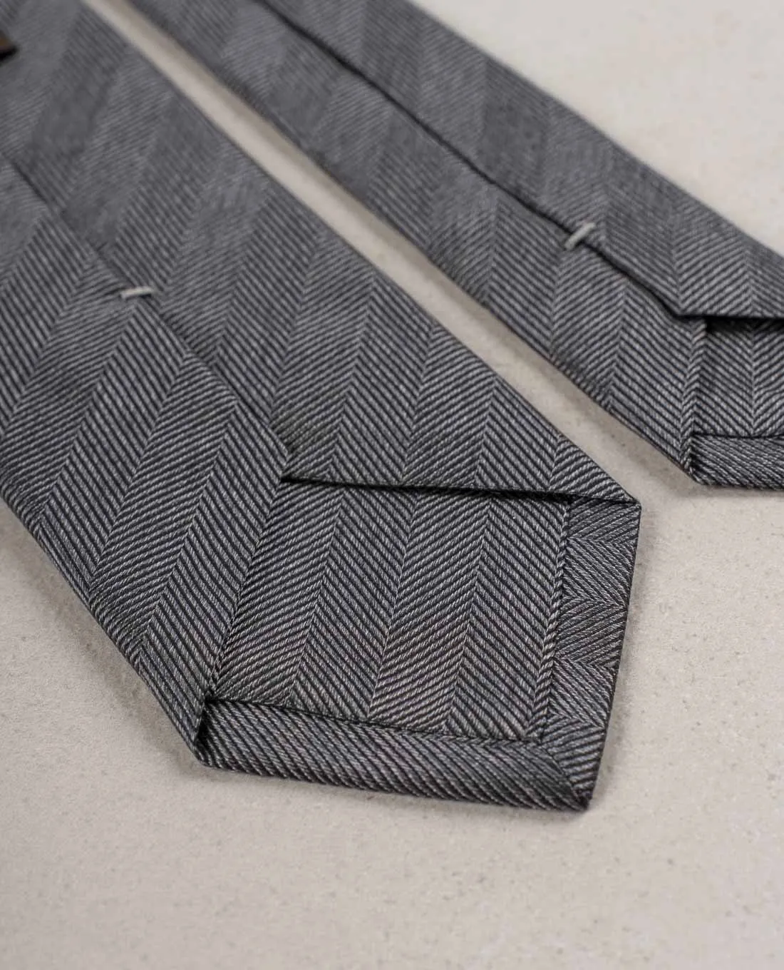 Herringbone Woven Silk Tie - Grey textured