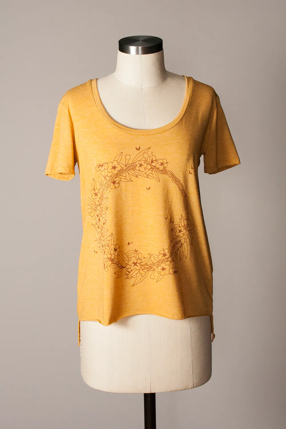Jessamine Weekend Tee - Gold
