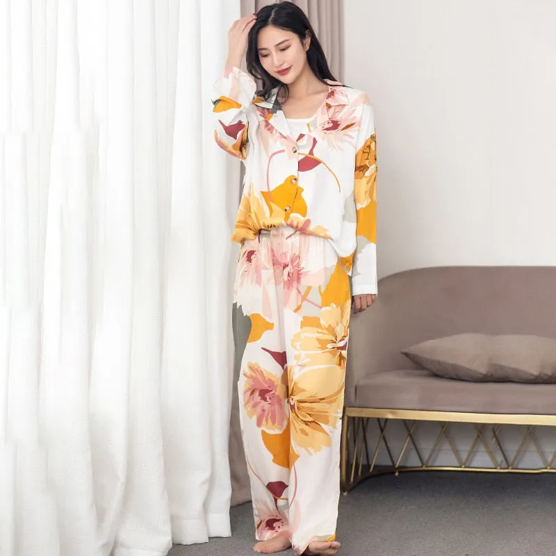 Leaf Pattern Loose Fit Short and Pajama Set