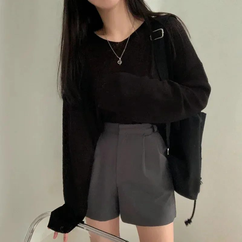 Long-sleeved, loose top for women