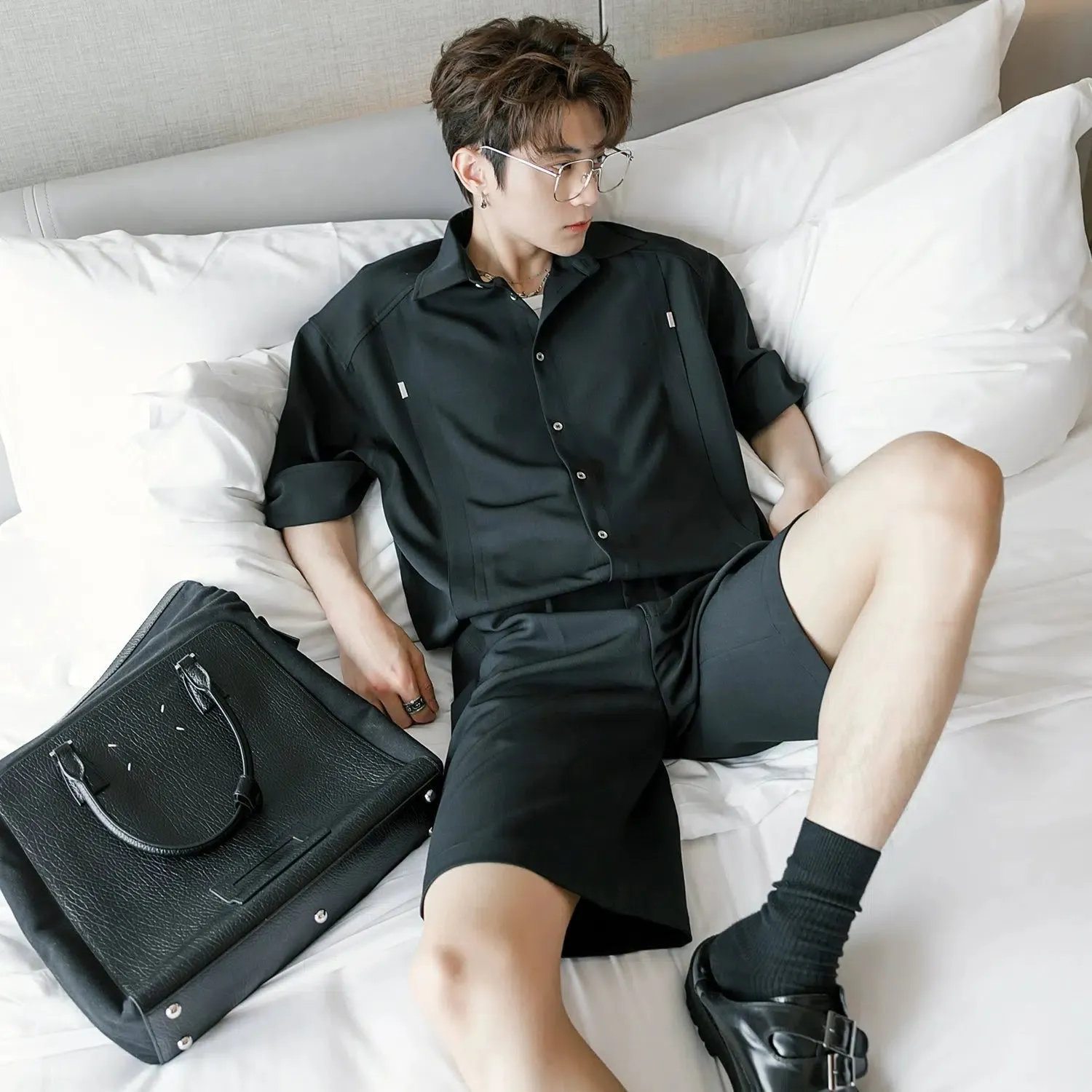 Loose-fit Button-down Shirt & Pleated Shorts