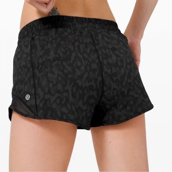 lululemon 2.5 inch Hotty Hot Short