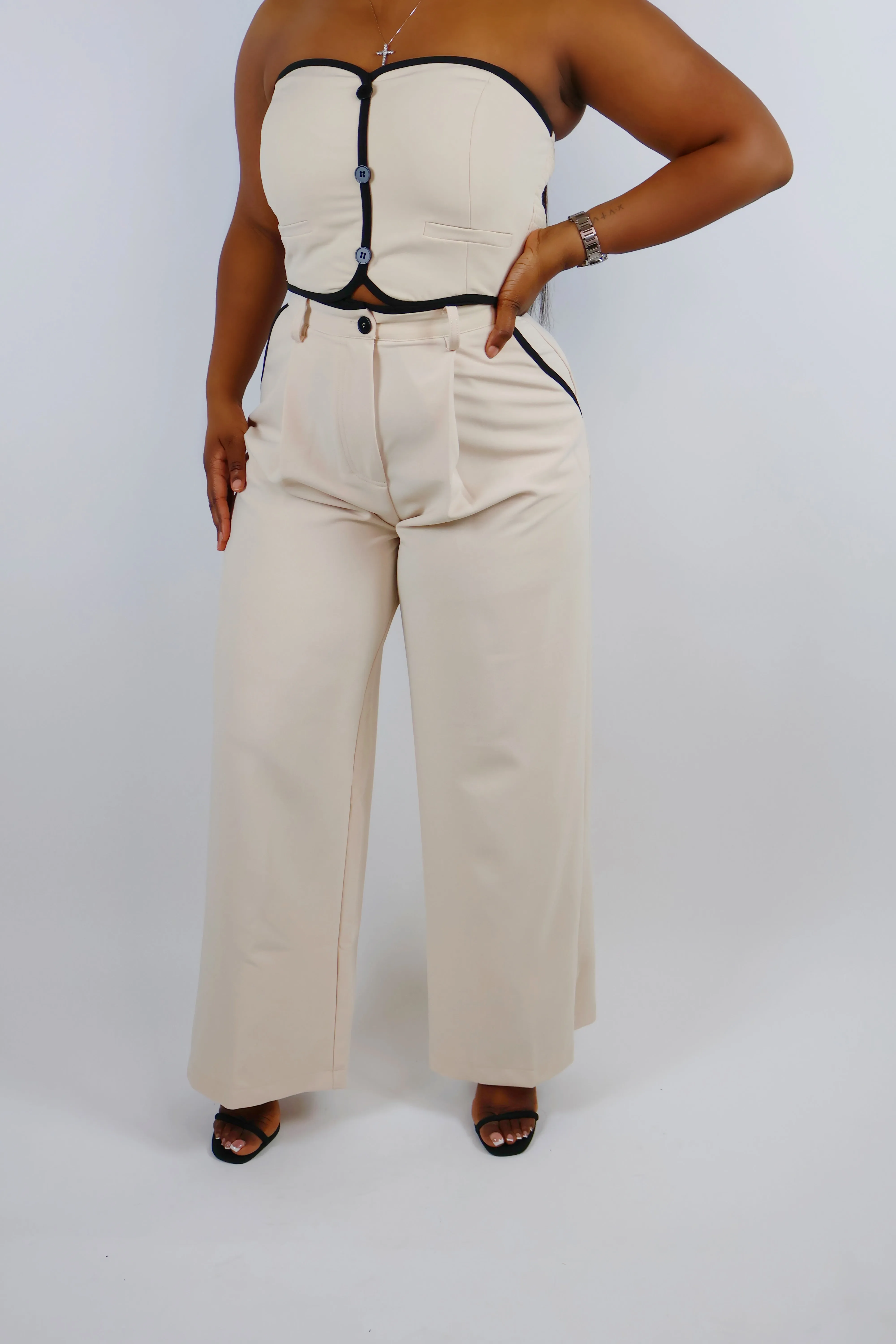 MONOCHROME ELEGANCE SET