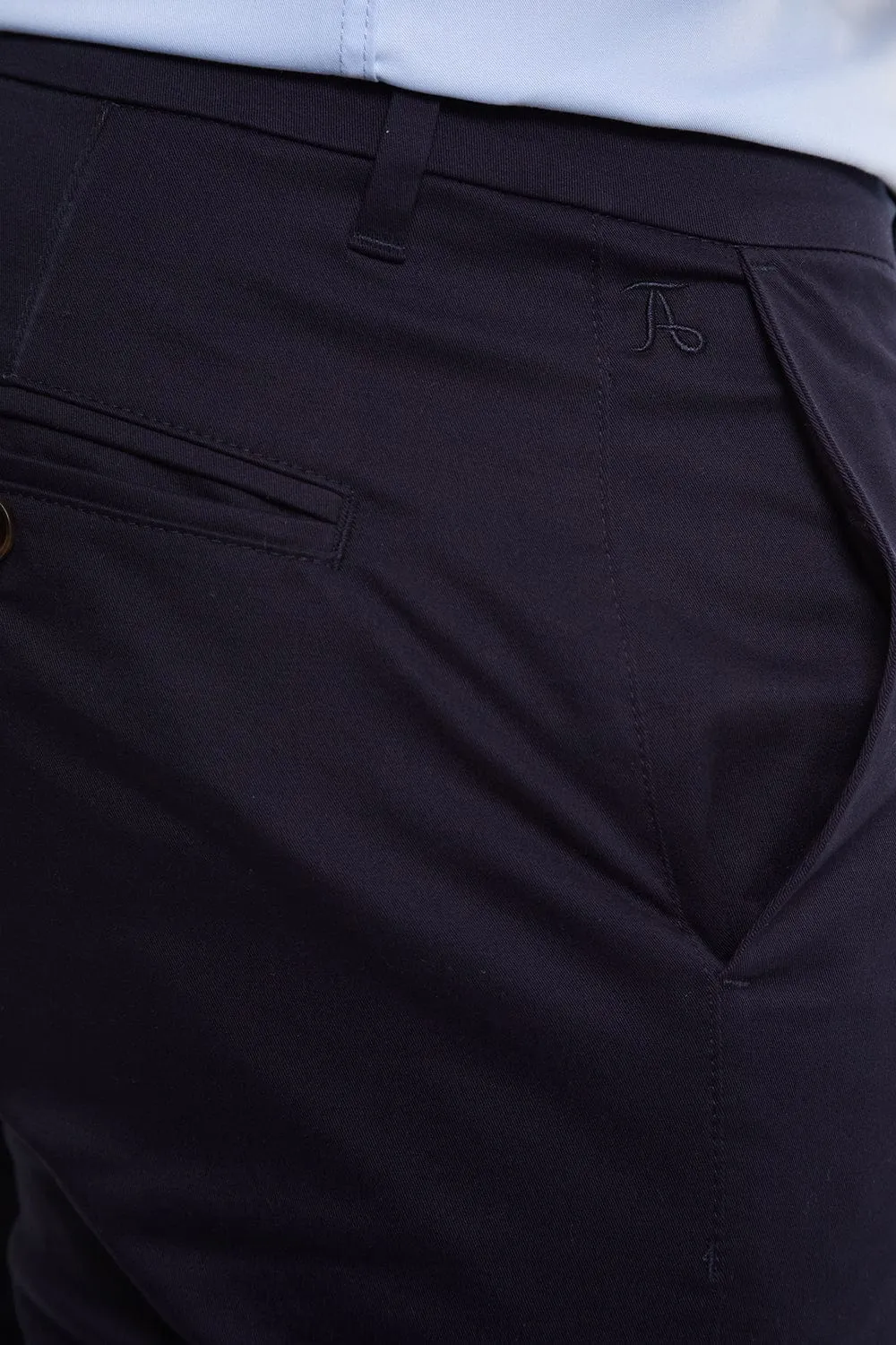 Muscle Fit Chino Shorts - Shorter Length in Navy