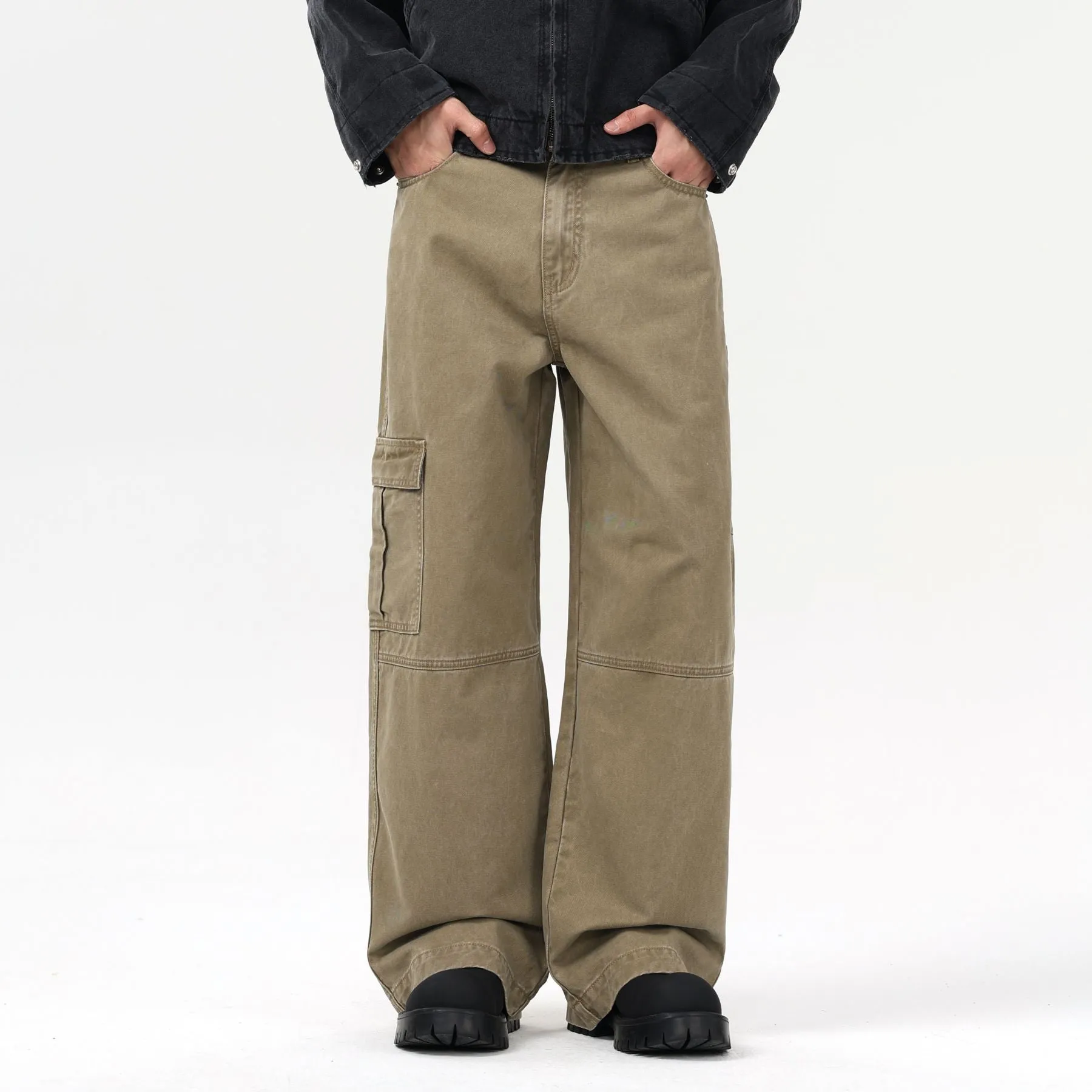 Relaxed Fit Cargo Pants