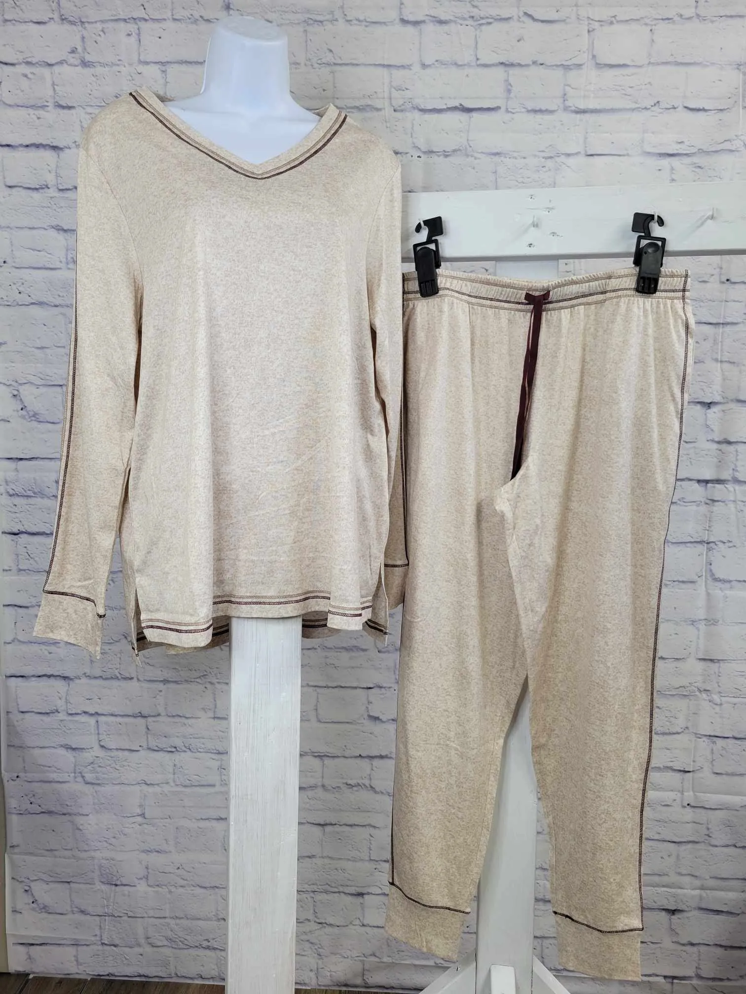 XSMALL OATMEAL HTHR A516684 Cuddl Duds Regular Sound Sleep Pajama Set with Stitch Detail